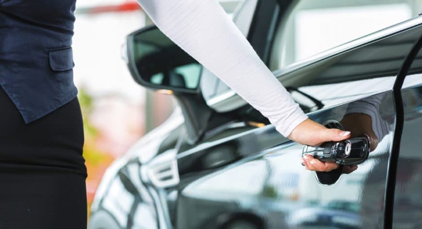 Parceiro Multipark a utilizar o serviço de estacionamento